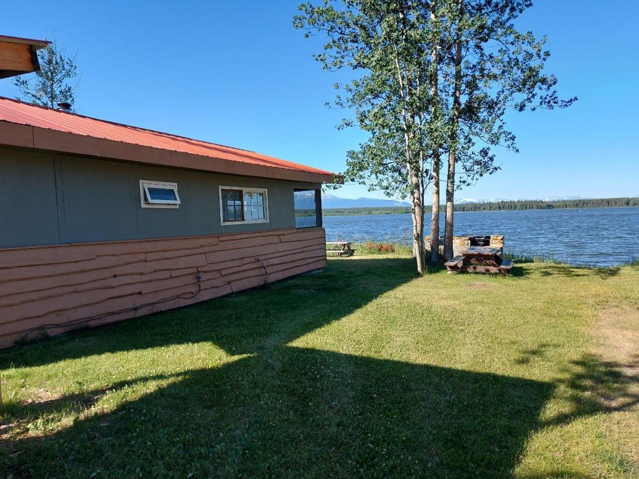 Escott Bay Resort Anahim Lake Exterior photo