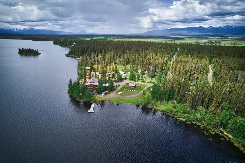 Escott Bay Resort Anahim Lake Exterior photo